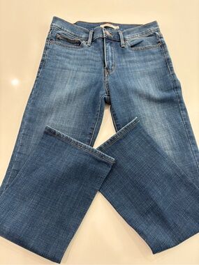 Levi’s Boot Cut Jeans – Size 28x32 (Hemmed) – Great Preloved Condition